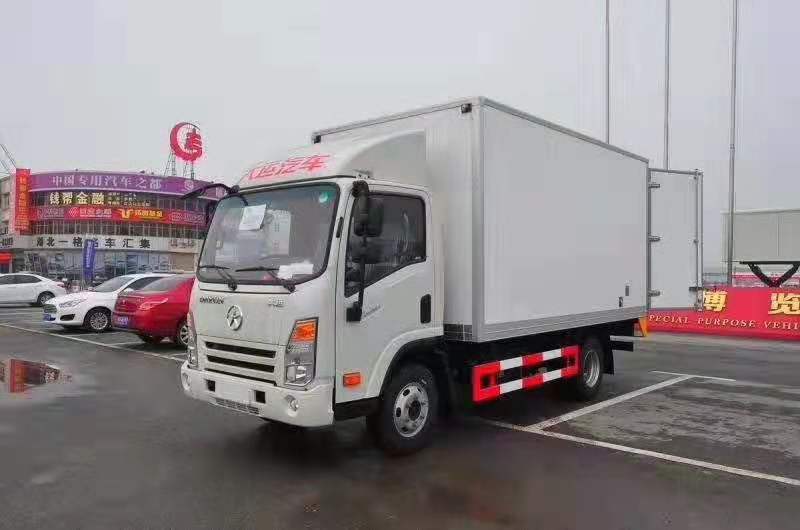 國五大運廂長4.1米冷藏車上藍牌不超重批量發車