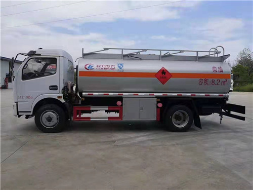 國五東風(fēng)多利卡10方的加油車貨車安全達標(biāo)已公示