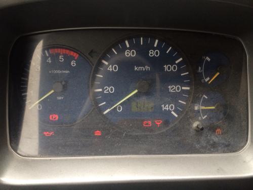 貨車發動機故障燈亮起 該怎么處理呢？