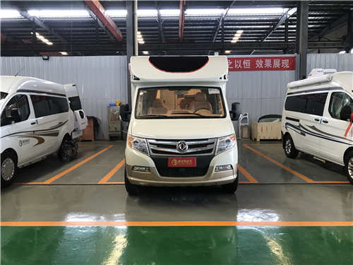 東風御風C型房車圖片參數介紹