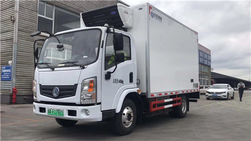 綠牌東風插電式混合動力冷藏車圖片參數介紹，免交購置稅，市內不限行