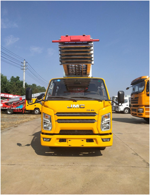 32米國六云梯車又叫云梯搬運車、高空運輸車、高空作業車、  云梯搬家車