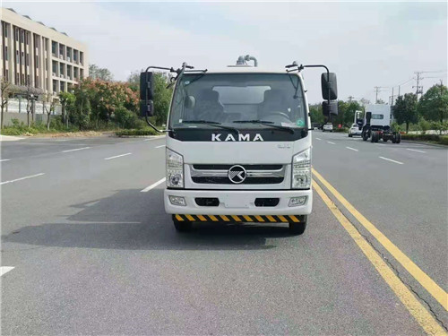 市場獨有帶（副變速）的5方吸污車圖片參數介紹