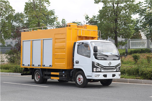 東風小多利卡吸污凈化車圖片參數介紹