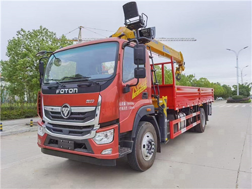 國六?福田奧鈴6.1米/6.2米隨車吊選裝6.3-8噸吊機，選裝后支腿，營運公告環保公告齊全