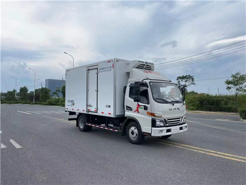 國六江淮駿鈴V5冷藏車圖片展示