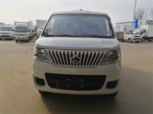 國(guó)六 長(zhǎng)安睿行M80面包冷藏車