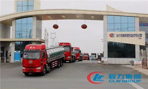 程力奶罐車發車了