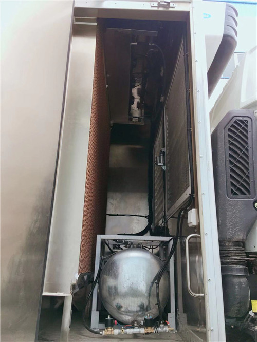 選裝部分：空氣過濾系統及水簾制冷加濕：