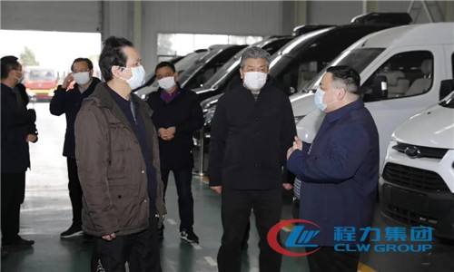 這種親力親為、認真負責的企業家品質和風格，經過十多年的沉淀，已深刻植入到自己的血脈，用他自己的話說，管理大企業，如烹小鮮，既要學會彈鋼琴的統籌兼顧，又要學會解剖麻雀的點線面結合，有的放矢抓好重點關鍵。這種制度性巡查，已成他管理企業的一種獨特風景和方法論。 當他回到辦公室就坐時，辦公室文員送來一封來自國務院的感謝信，這著實把自己給驚詫到了，讀完感謝信內心涌動著暖流，既感到光榮又深感責任重大；自抗疫防疫復工復產以來，程力公司收到過社會各界大大小小單位無數的感謝信和表彰文件，來自國務院的感謝信還是企業建廠1