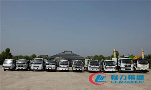  程力吊裝壓縮垃圾車專業(yè)廠，以科技創(chuàng)新為先導(dǎo)，吊裝壓縮垃圾車系列產(chǎn)品一舉成為網(wǎng)紅產(chǎn)品。