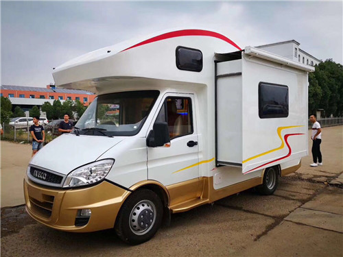 依維柯C型歐勝旅居房車，是實現您 “生活中旅行，旅行中生活”的車型 (7).jpg