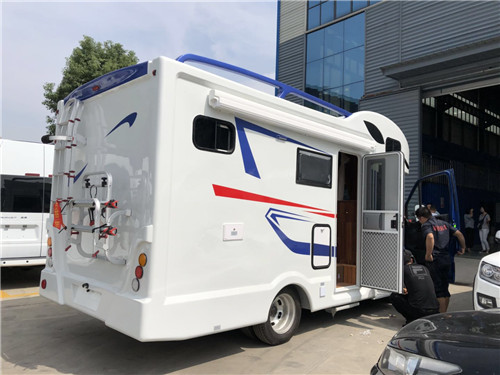 依維柯C型歐勝旅居房車，是實現您 “生活中旅行，旅行中生活”的車型 (8).jpg