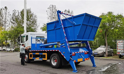 國(guó)六東風(fēng)D9擺臂垃圾車 (6).jpg