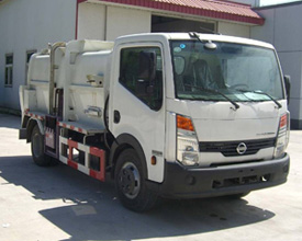 鄭州日產(chǎn)凱普斯達(dá)餐廚垃圾車