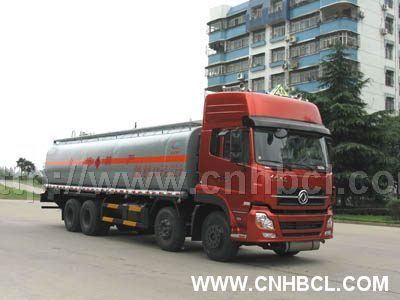 東風(fēng)天龍前四后八槽罐車(chē)