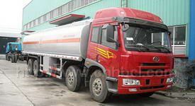 解放前四后八化工液體運輸車