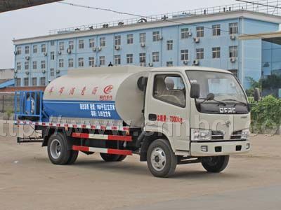 國4東風福瑞卡瀝青灑布車