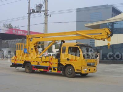 國四東風多利卡高空作業車