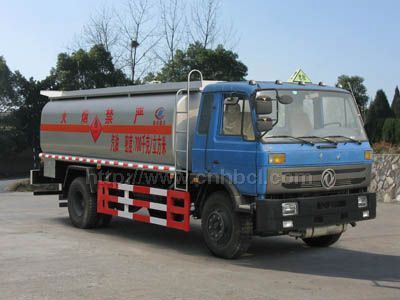 國四（國4）9-10噸運(yùn)油車